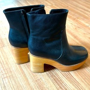 WORN ONCE! Charlotte Stone Paz in Black Leather